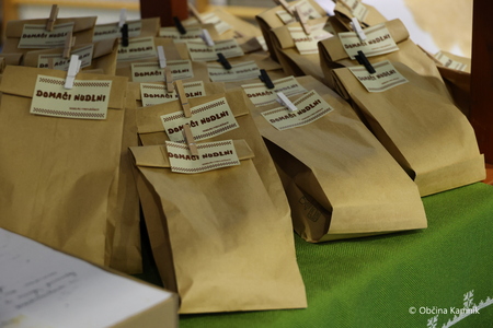 Ko v naši dolini zadiši  (14)